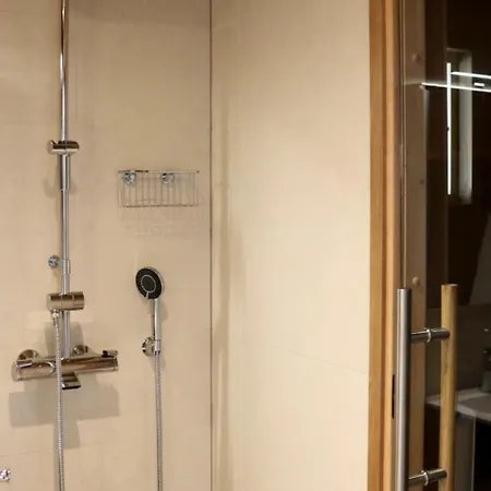 Tunturinlaita D6 לוי